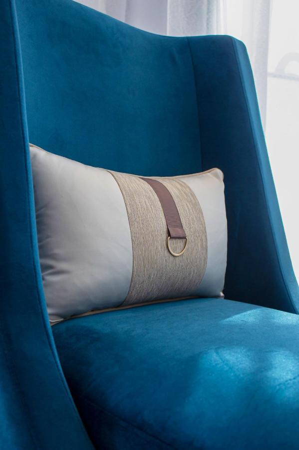 The Lodge Suites Manama Eksteriør bilde