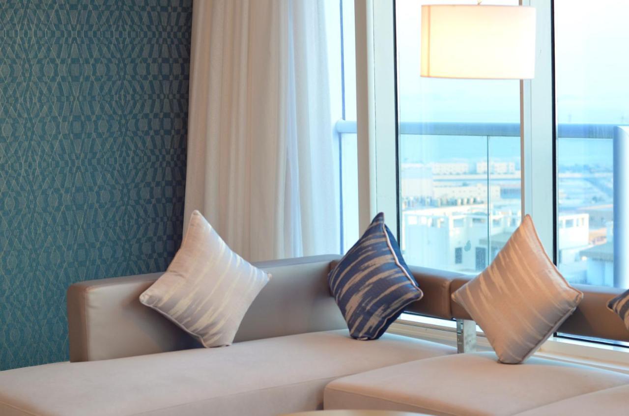 The Lodge Suites Manama Eksteriør bilde