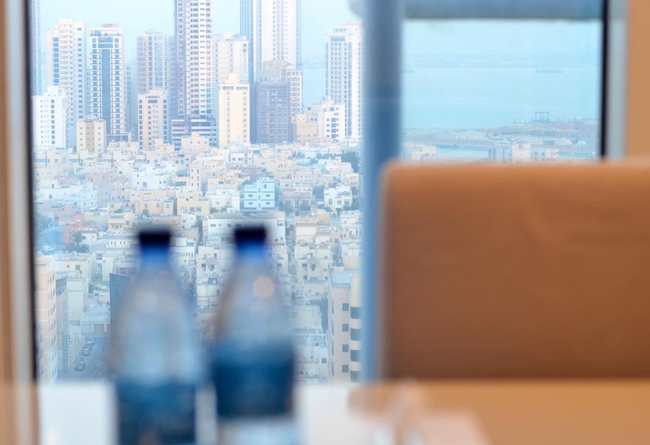 The Lodge Suites Manama Eksteriør bilde