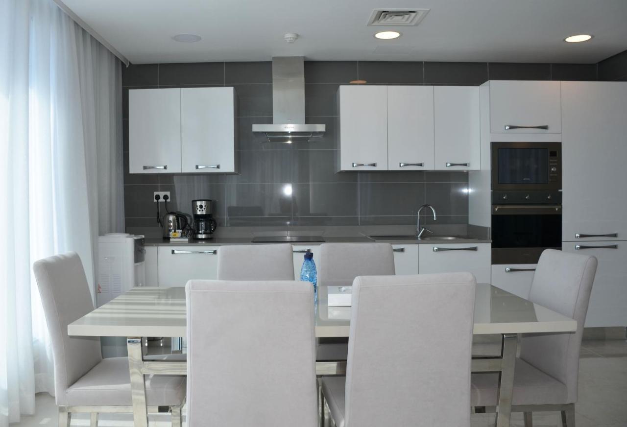 The Lodge Suites Manama Eksteriør bilde