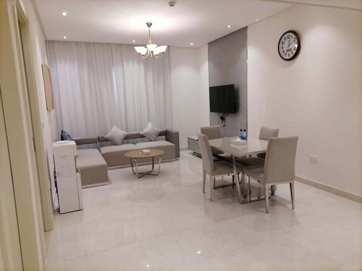The Lodge Suites Manama Eksteriør bilde